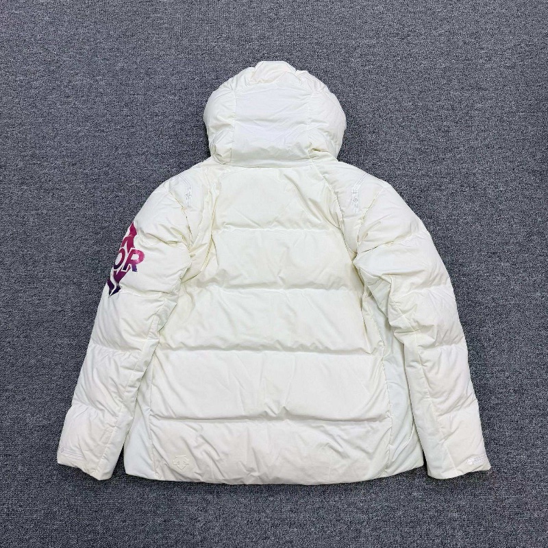 ❤️ DIOR x Descente 聯名 滑雪係列 內裡老花滿印  白色羽絨外套-1