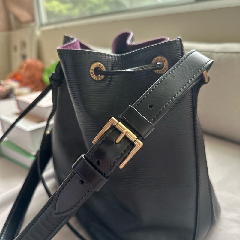 ✨1萬2帶走✨LV路易威登 · 黑色紫內裡法式水波纹抽绳水桶-1