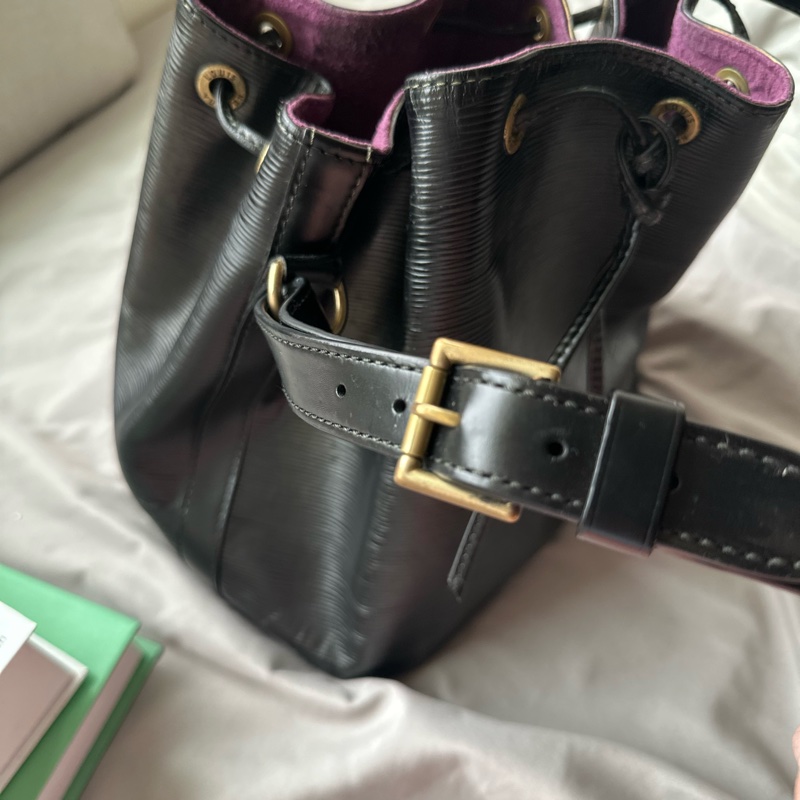 ✨1萬2帶走✨LV路易威登 · 黑色紫內裡法式水波纹抽绳水桶-3