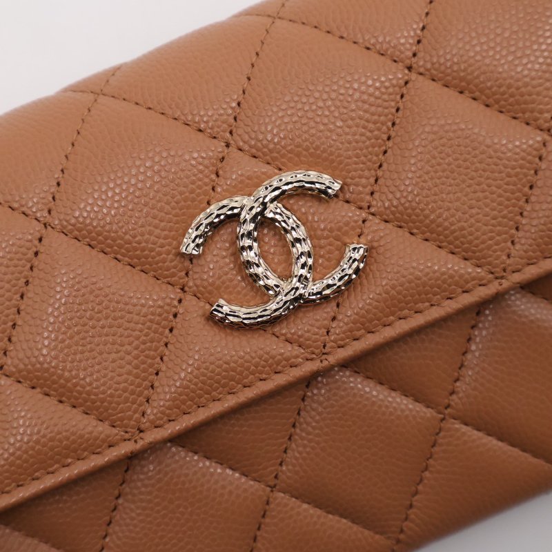 CHANEL 24K粒面牛皮雙折絲巾長夾 - 焦糖金-4