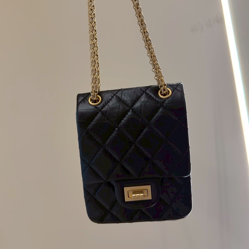 CHANEL 黑金2.55 mini豎版口蓋包-22