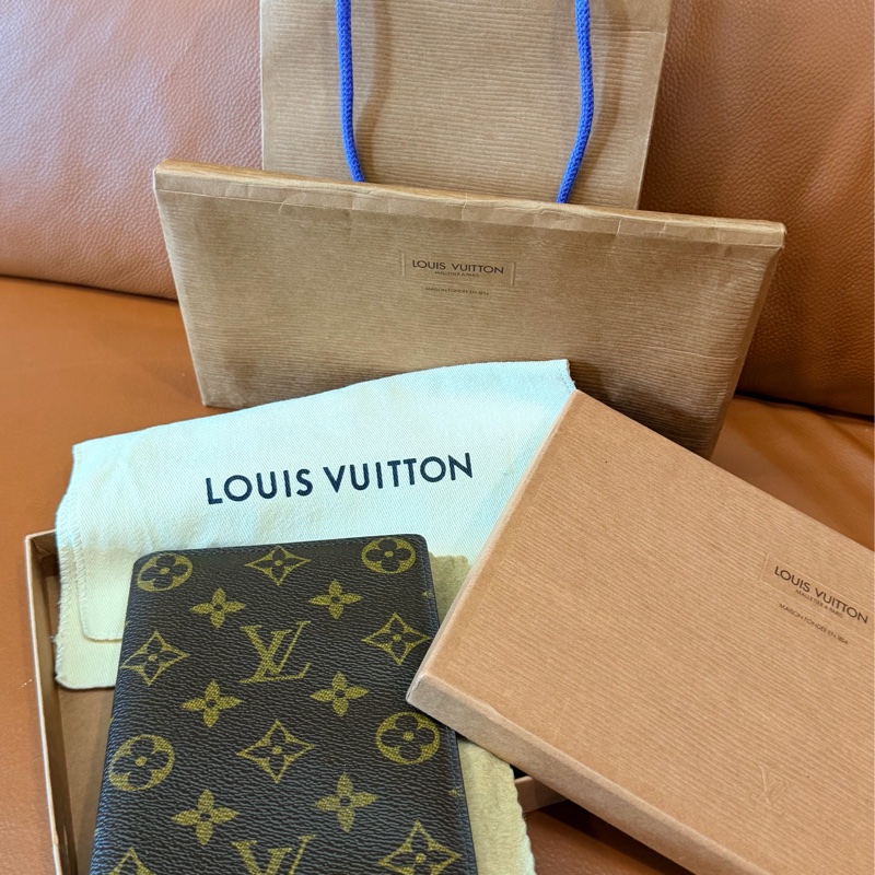 真品 LV 路易威登 Monogram 經典原花雙折長夾 護照夾 西裝正裝錢包-21
