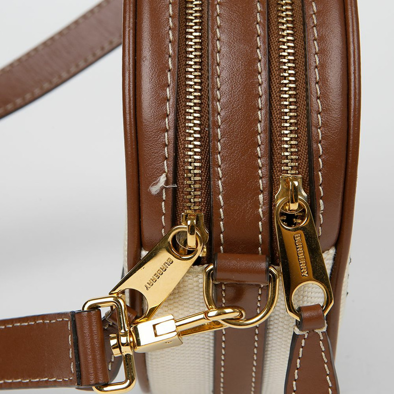 BURBERRY 8027602 路易肩斜背包-6