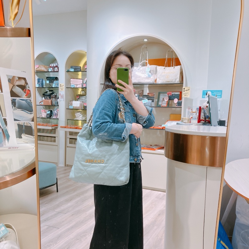 TK1863 Chanel 香奈兒中號子母垃圾袋 Shiny Calfskin Quilted 22 Medium Haze Blue X GHW-37