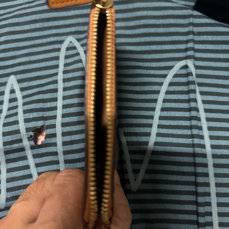 MCM 皮革附掛繩卡片夾-4