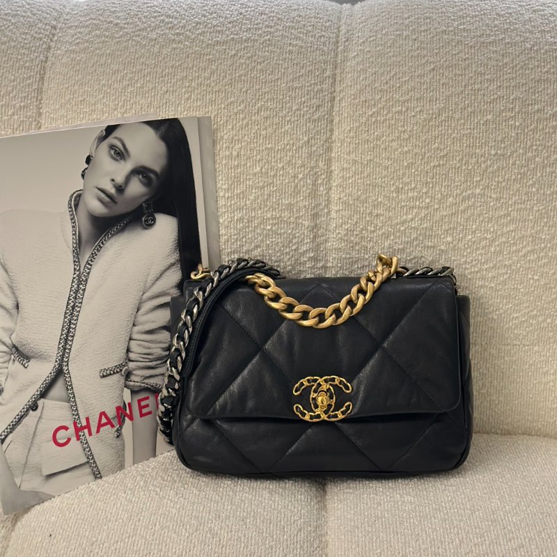 CHANEL 19 Bag 菱格紋羊皮手提肩背包 26 - 黑金29開-0