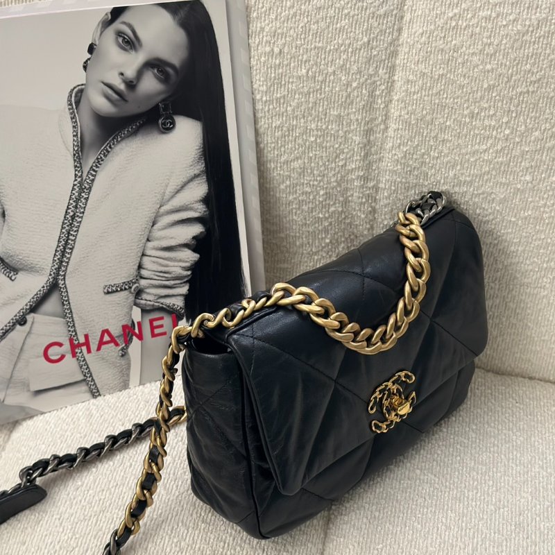 CHANEL 19 Bag 菱格紋羊皮手提肩背包 26 - 黑金29開-2