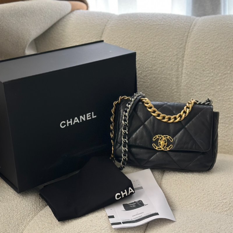 CHANEL 19 Bag 菱格紋羊皮手提肩背包 26 - 黑金29開-7