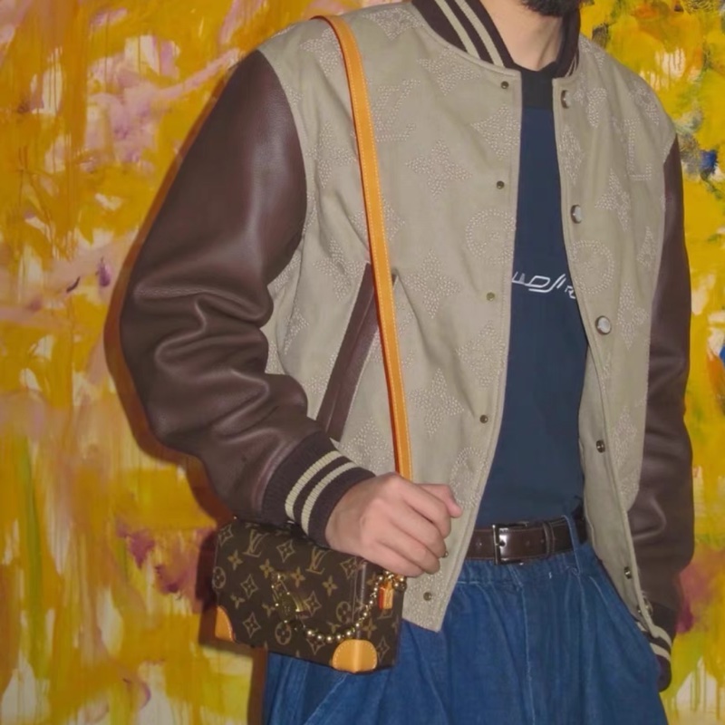 🈶25年購證 #近新閒置 #王鶴棣同款 Lv steamer鎖頭盒子斜挎包-4