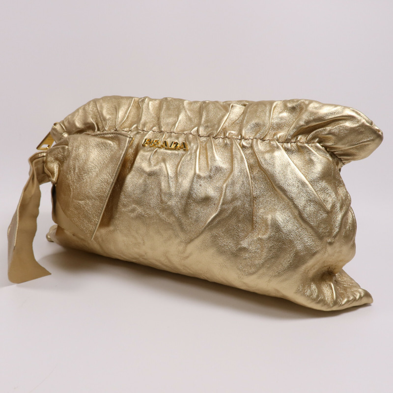 PRADA 牛皮皮革Pouch金扣手拿包-2