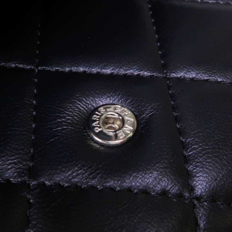 CHANEL 羊皮皮革Long Wallet銀扣長錢包-11