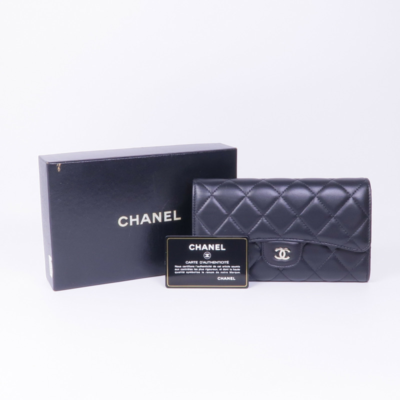 CHANEL 羊皮皮革Long Wallet銀扣長錢包-20