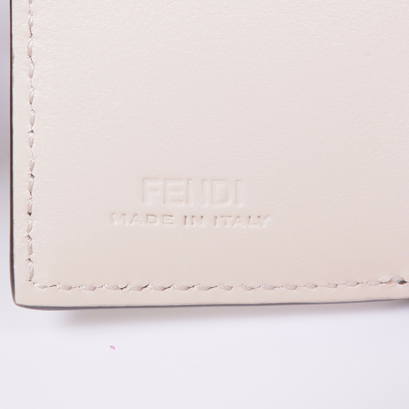 FENDI 牛皮皮革Tri-Fold Wallet金扣錢包-13