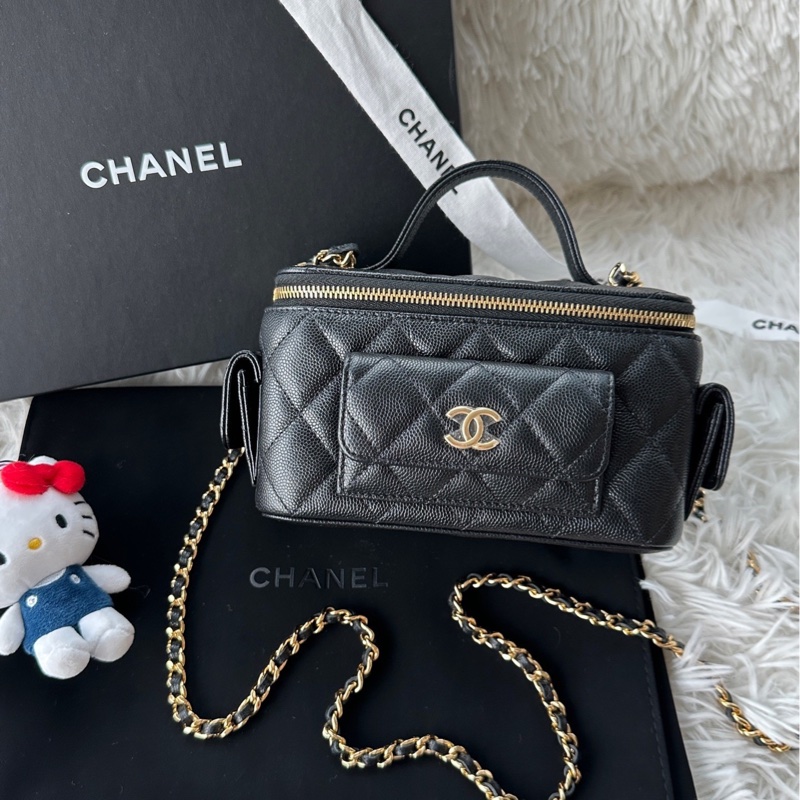 【配件：帶票大全套 💕】Chanel 25p cargo 長盒子 相機包 小號 盒子包 化妝包 黑金 黑色 金扣 荔枝牛皮 手提 單肩 斜挎-0