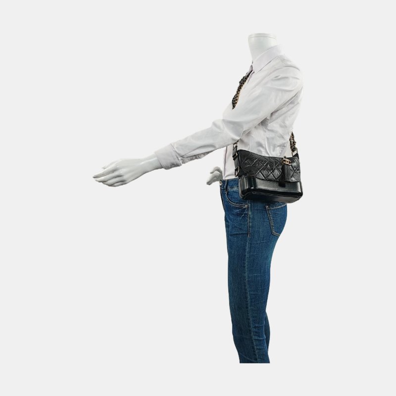 CHANEL GABRIELLE小號黑色牛皮菱格紋絎縫流浪包斜挎包單肩包金色銀色釕色五金28開可拆卸肩帶-1