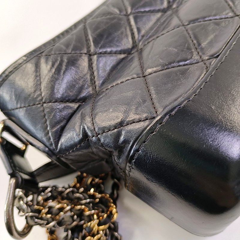 CHANEL GABRIELLE小號黑色牛皮菱格紋絎縫流浪包斜挎包單肩包金色銀色釕色五金28開可拆卸肩帶-13