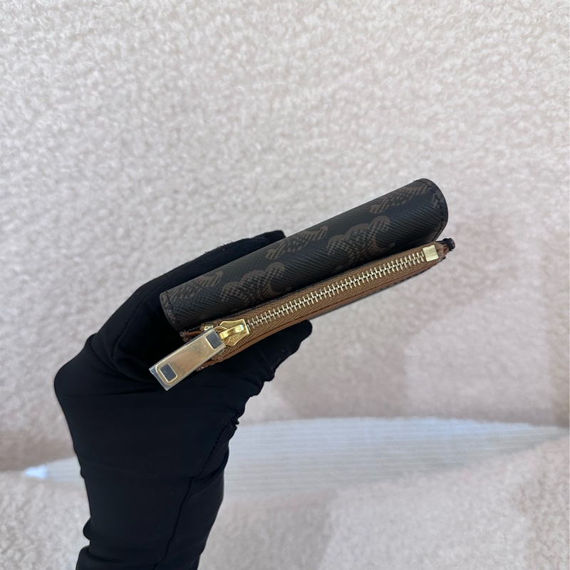 【全🆕】CELINE 凱旋門二合一錢包卡包金屬大鎖扣老花滿印合成革 銀包 card holder 女款 棕色-5