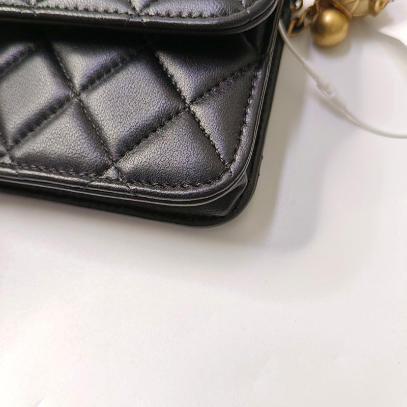 CHANEL 黑色羊皮菱格紋金球斜挎包單肩包腰包/胸包 金色五金 31開-13