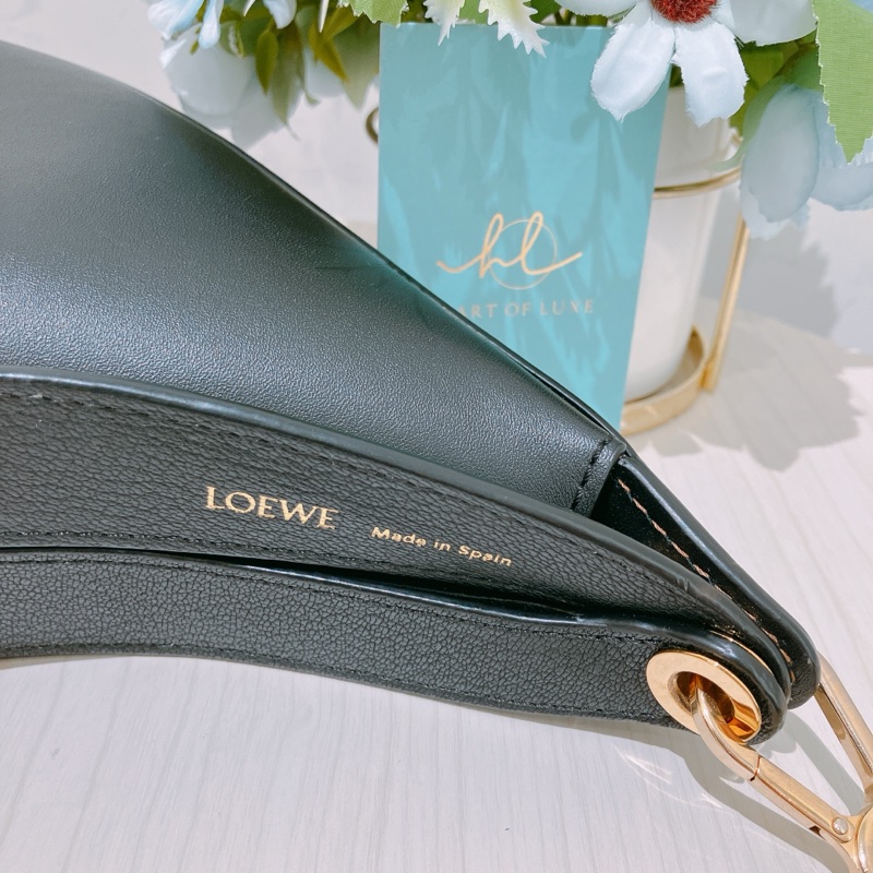 TK1864 Loewe 羅意威黑色月牙單肩包Luna Shoulder Bag Black X GHW-5