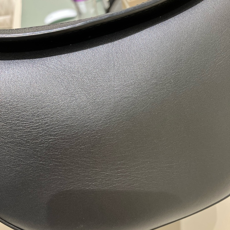 TK1864 Loewe 羅意威黑色月牙單肩包Luna Shoulder Bag Black X GHW-45