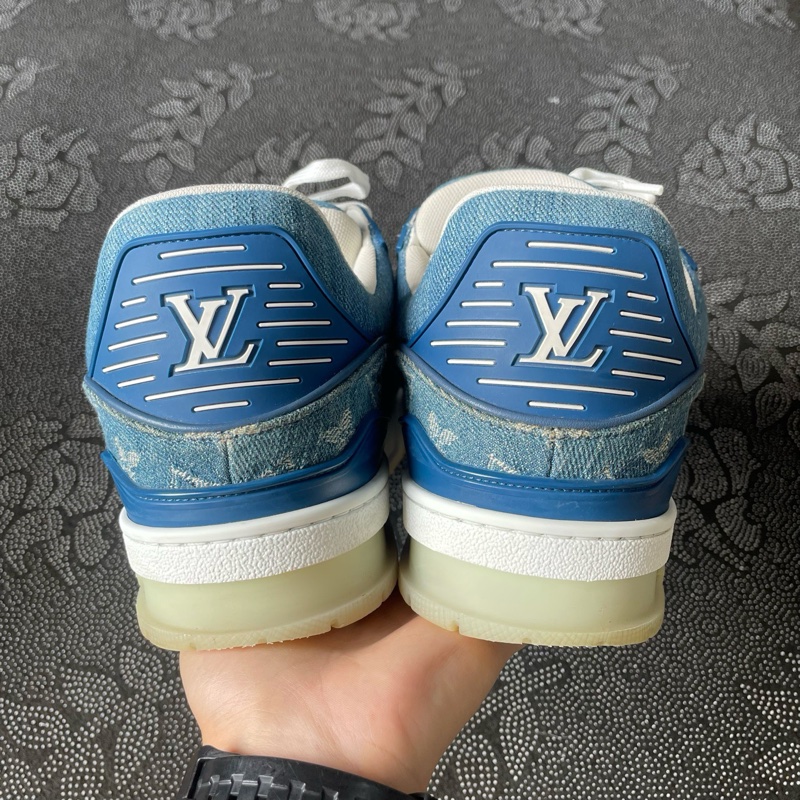 01544 lv藍色牛仔trainer,41碼無盒,成色近新磨損小,鞋底满星-1