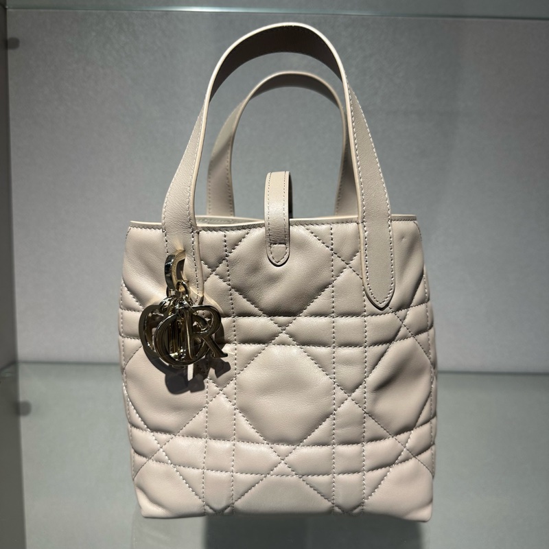 DIOR迪奥 Toujours 竖版超大藤格纹 菜篮子包单肩斜挎包 牛皮革 手提包 小号-0