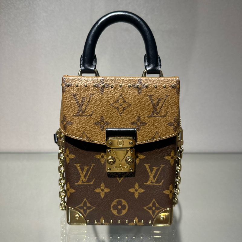 LOUIS VUITTON CAMERA BOX 老花满印锁扣开合链条 盒子包手机包手提单肩斜挎包-0