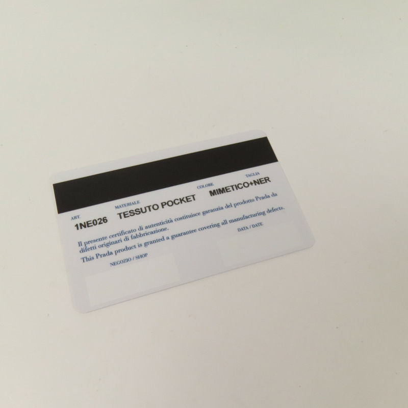 PRADA 尼龍Pouch銀扣手拿包-12