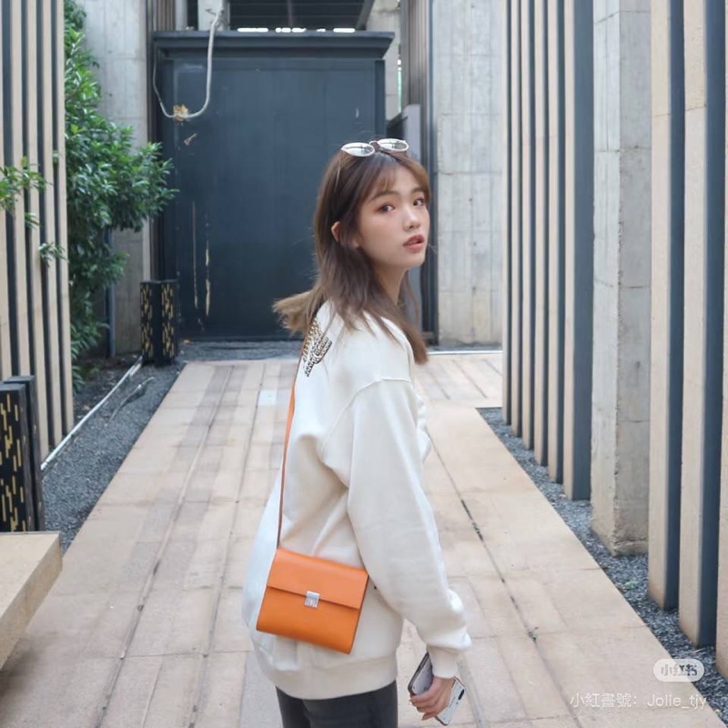 hermes 愛馬仕 clic 16 經典橙 愛馬仕橘 銀釦 手拿包 晚宴包 斜背包 側背包 肩背包-2