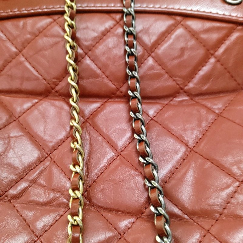 CHANEL GABRIELLE小號磚紅色牛皮萎格紋絎縫雙肩包 金色銀色釕色五金 26開 9.8新-8