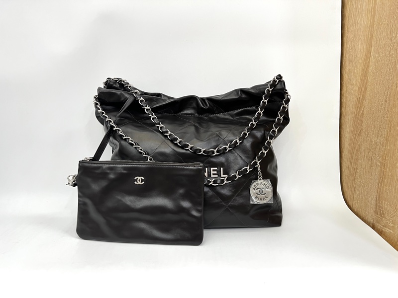 Chanel 摩卡色牛皮霧銀釦22小號肩背包-1