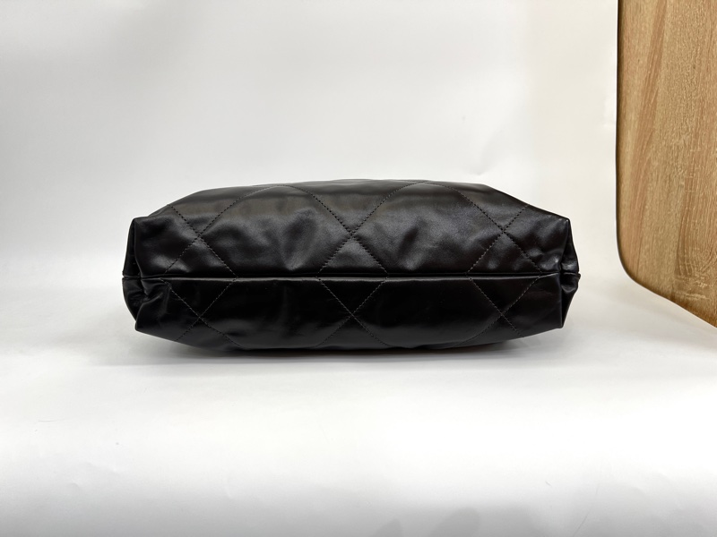 Chanel 摩卡色牛皮霧銀釦22小號肩背包-10