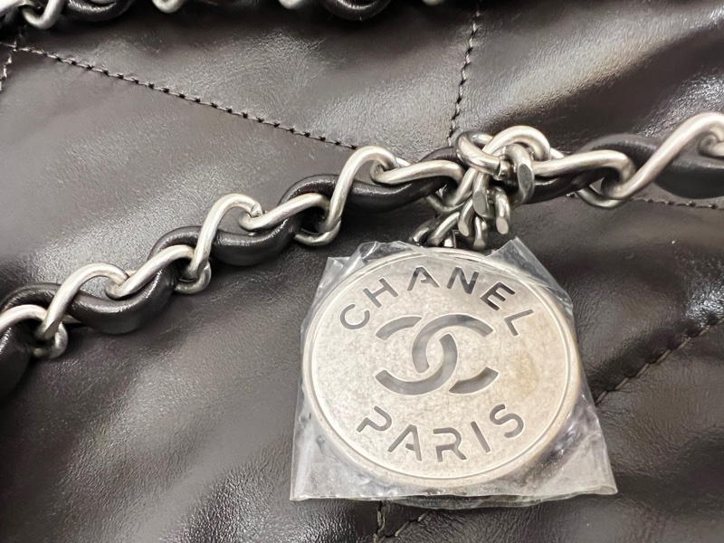 Chanel 摩卡色牛皮霧銀釦22小號肩背包-17