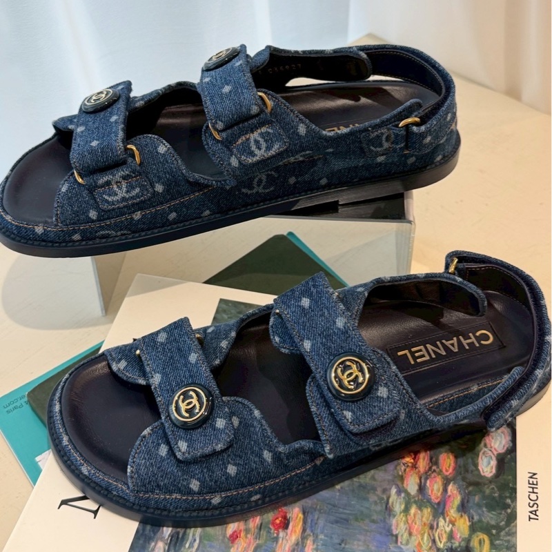 CHANEL 23C牛仔布魔術貼沙灘涼鞋 39.5號-6