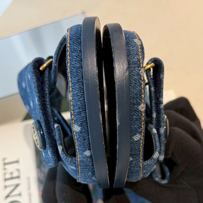 CHANEL 23C牛仔布魔術貼沙灘涼鞋 39.5號-9