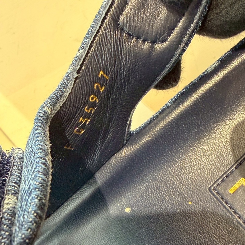 CHANEL 23C牛仔布魔術貼沙灘涼鞋 39.5號-11
