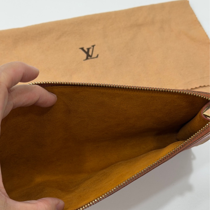 LV 路易威登 EPI 南瓜 水波紋 麻將包 腋下包 手提包 手挽包 手拿包-14