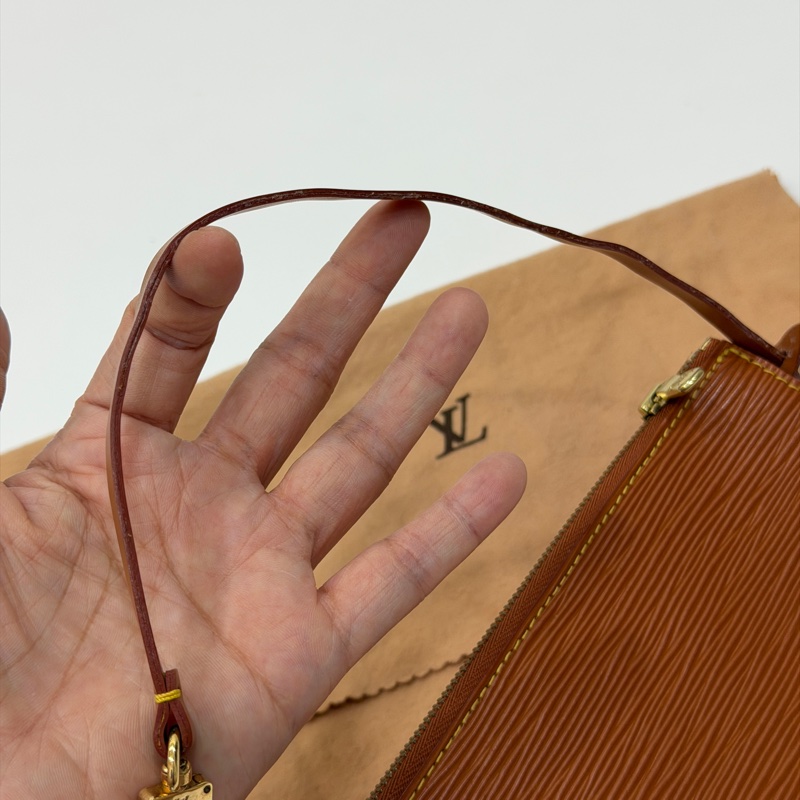 LV 路易威登 EPI 南瓜 水波紋 麻將包 腋下包 手提包 手挽包 手拿包-18