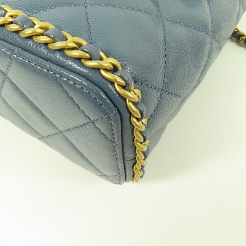 CHANEL 牛皮皮革Chain Backpack 23K金扣背包-12