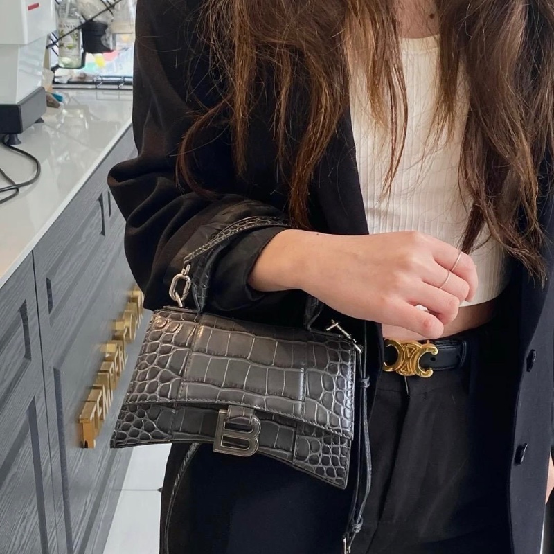 Balenciaga hourglass black bag-4