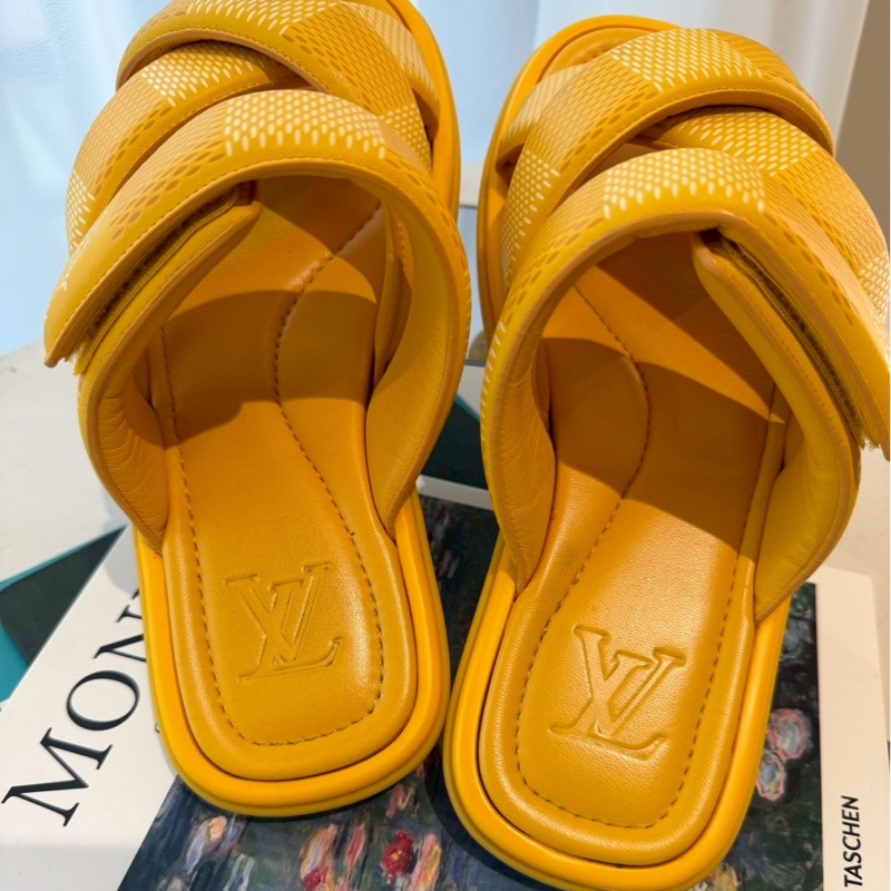 LV Venice黃色魔術貼交叉拖鞋-6