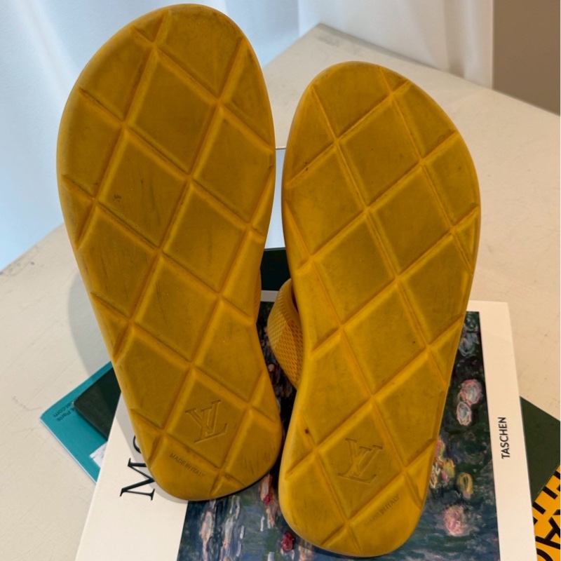 LV Venice黃色魔術貼交叉拖鞋-22