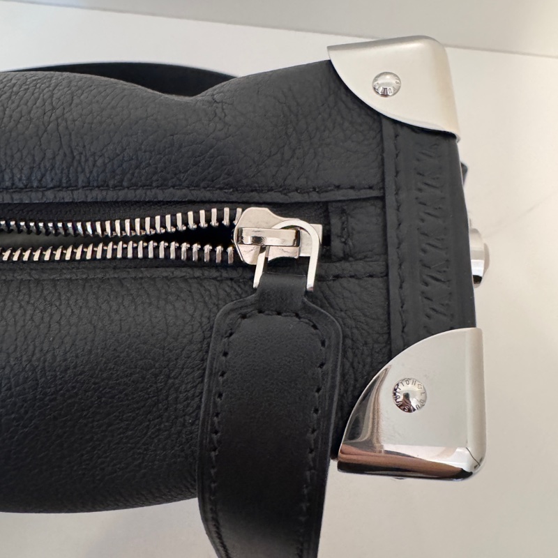 LOUIS VUITTON M25160/晶片 黑SIDE TRUCK MM (可小議)-14