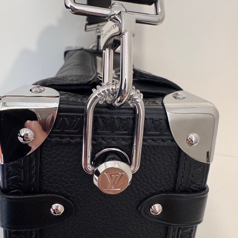 LOUIS VUITTON M25160/晶片 黑SIDE TRUCK MM (可小議)-16
