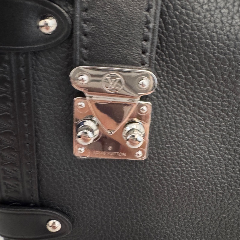 LOUIS VUITTON M25160/晶片 黑SIDE TRUCK MM (可小議)-17