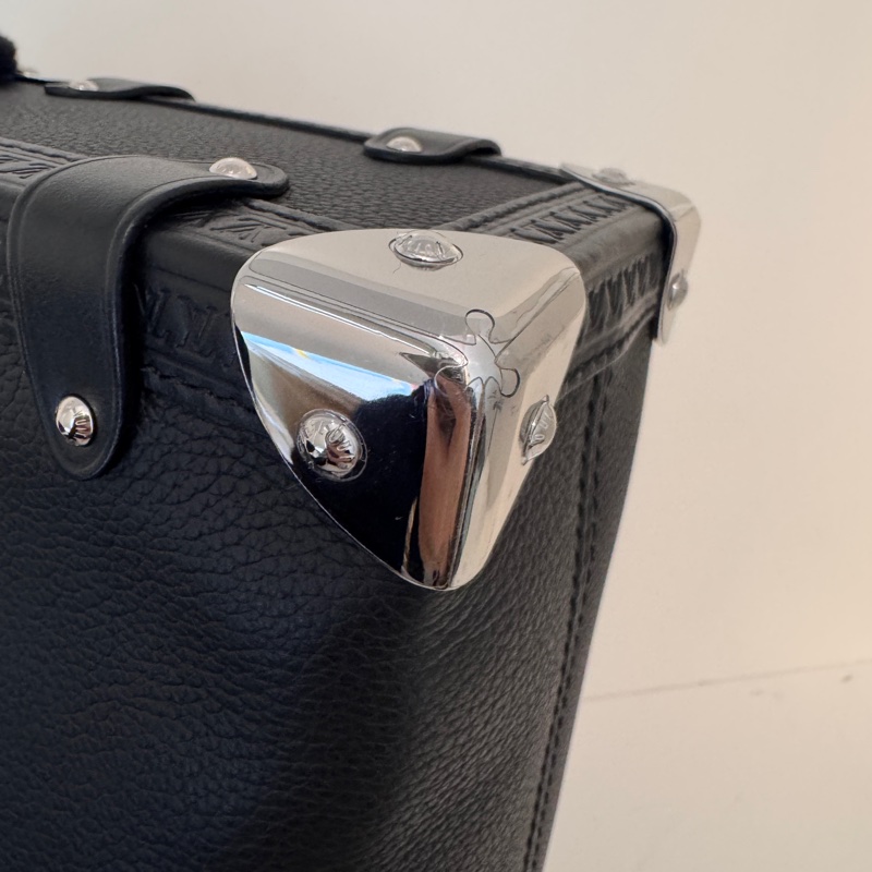 LOUIS VUITTON M25160/晶片 黑SIDE TRUCK MM (可小議)-25