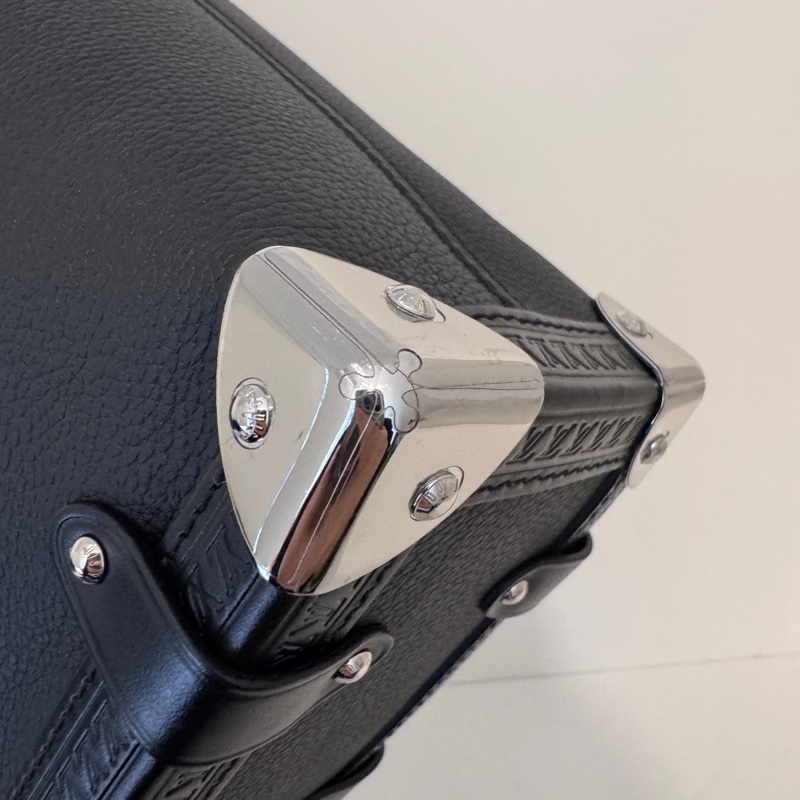 LOUIS VUITTON M25160/晶片 黑SIDE TRUCK MM (可小議)-27