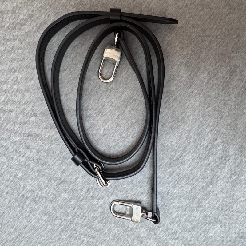 LOUIS VUITTON M25160/晶片 黑SIDE TRUCK MM (可小議)-26