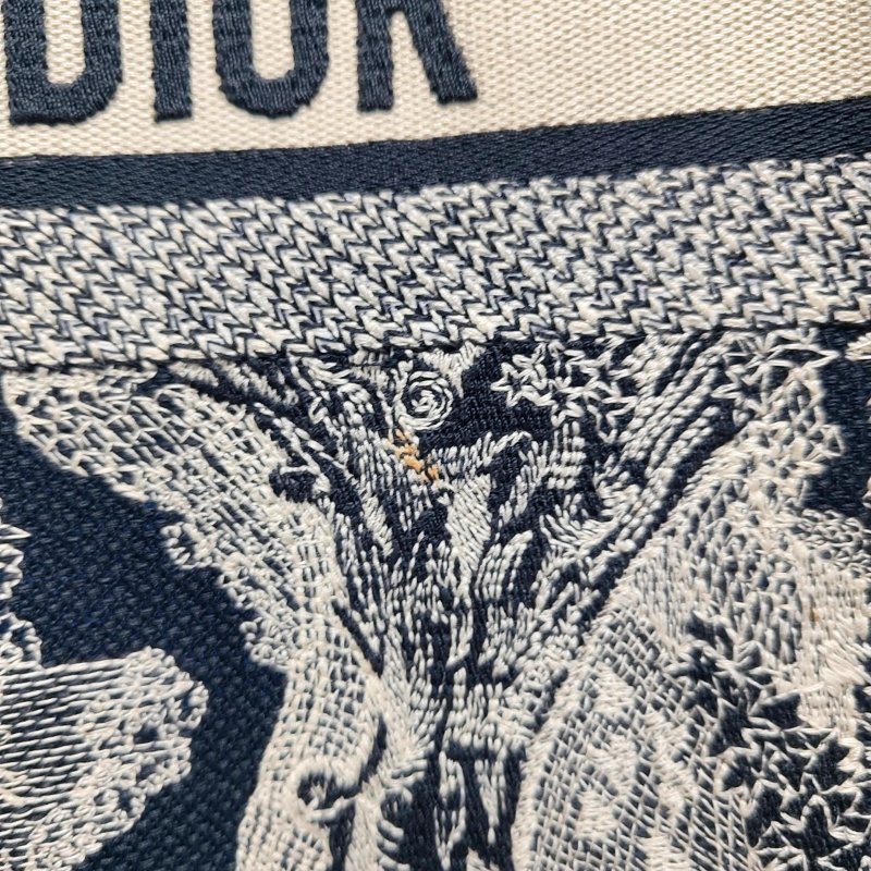 DIOR Book Tote 中號深藍色帆布刺繡提花手提包單肩包 9.8新-7
