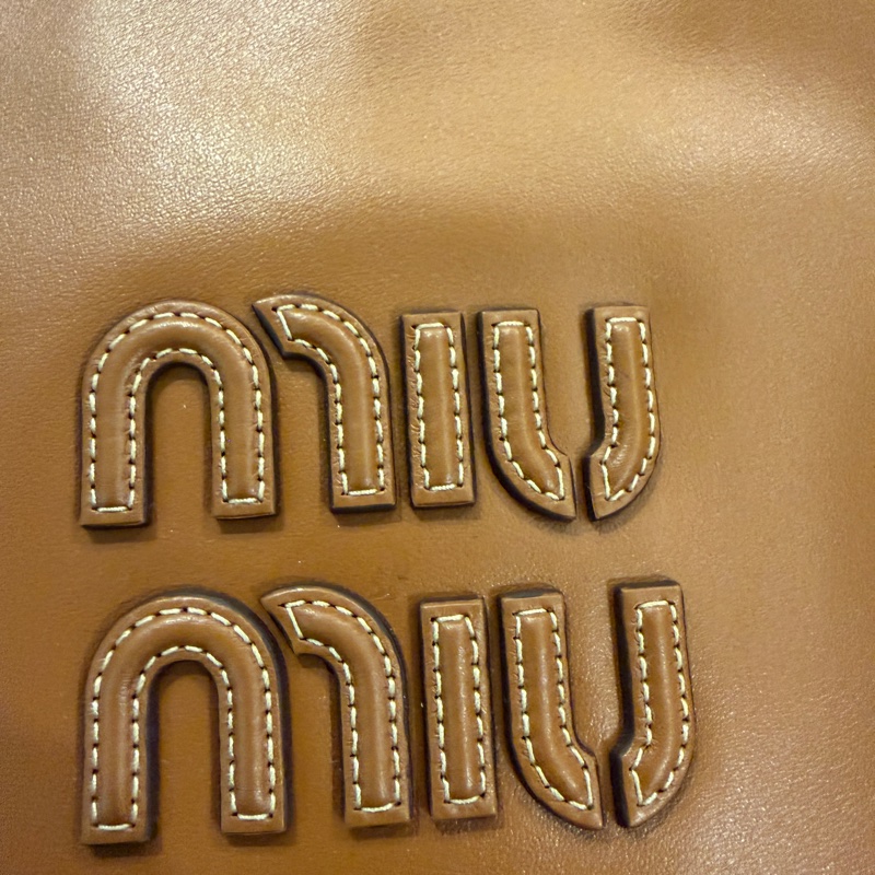 MIU MIU IVY全新閑置品 焦糖色-14